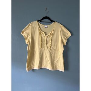 Reference Point 2 yellow short sleeve cotton top decorative front size 1XL